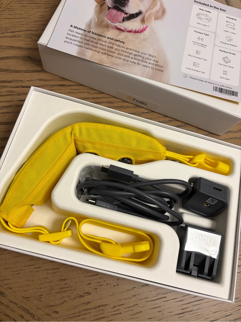 Halo 4 Sunshine Yellow collar and charging kit